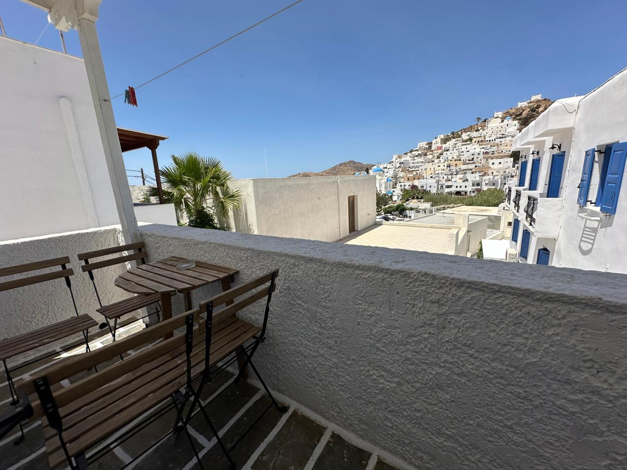 Aphrodite Hotel & Apartments Иос Экстерьер фото