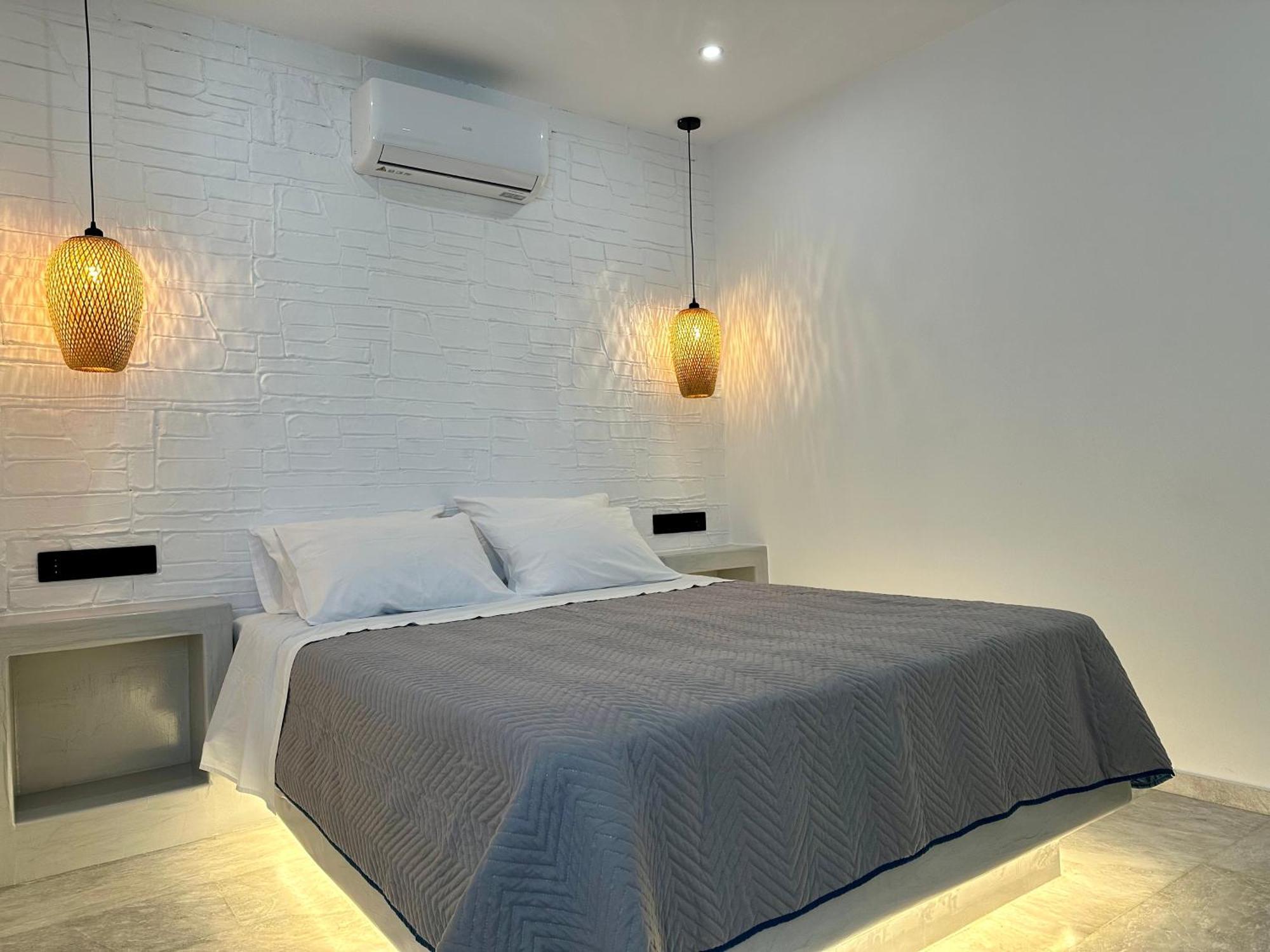 Aphrodite Hotel & Apartments Иос Экстерьер фото