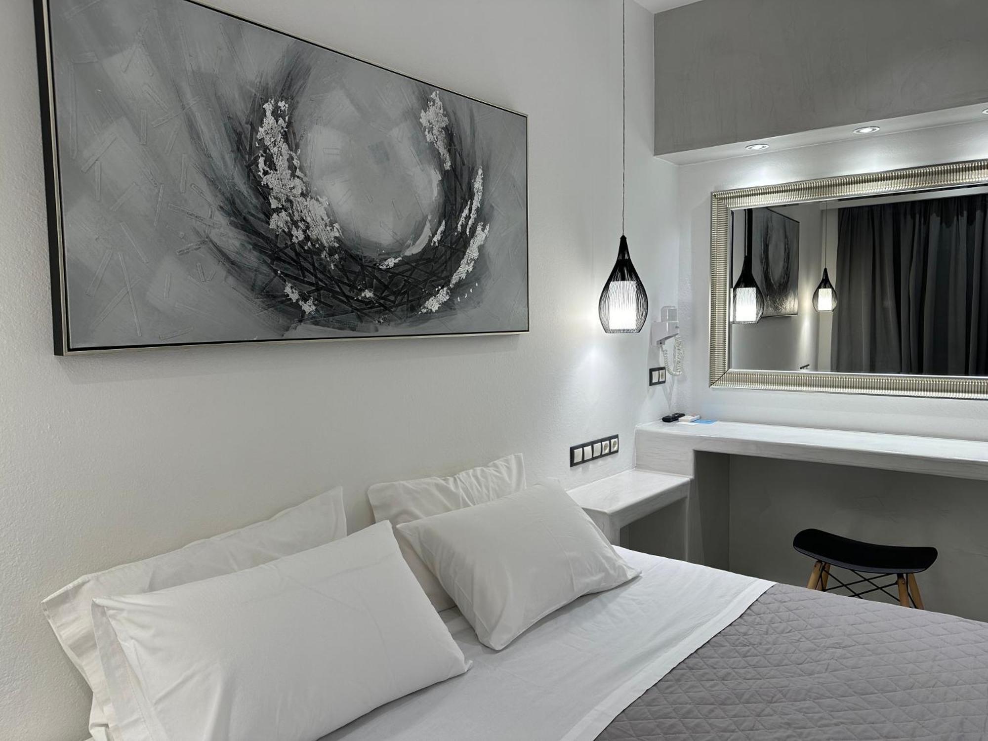 Aphrodite Hotel & Apartments Иос Экстерьер фото